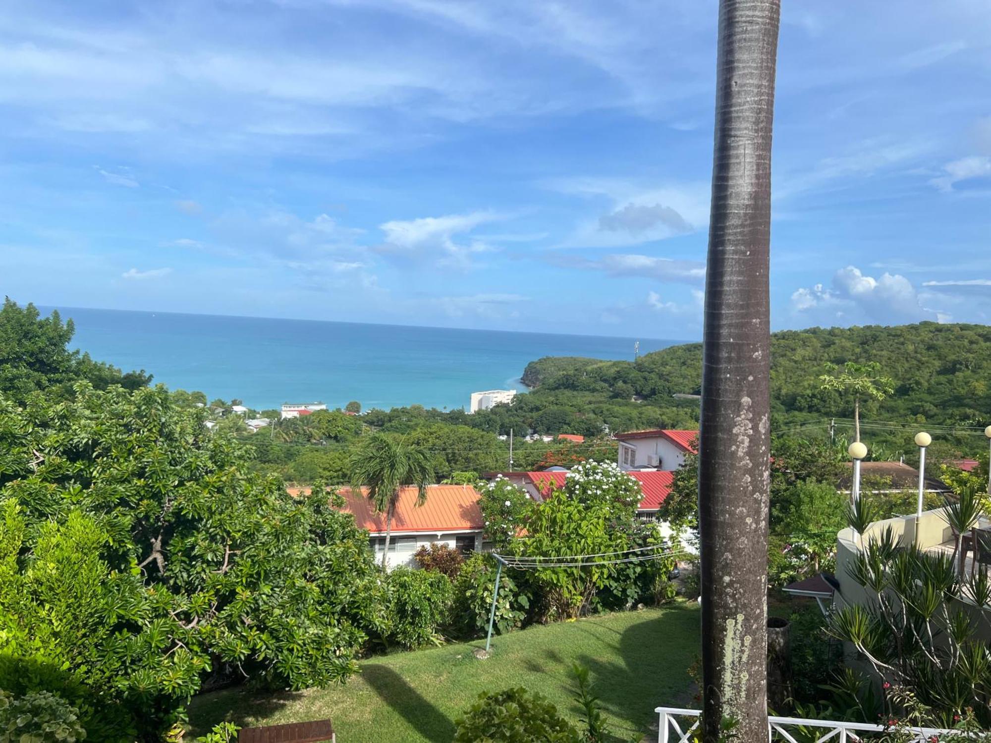 Attractive 2-Bed Apartment Stunning Sea View 딕킨슨 베이 외부 사진
